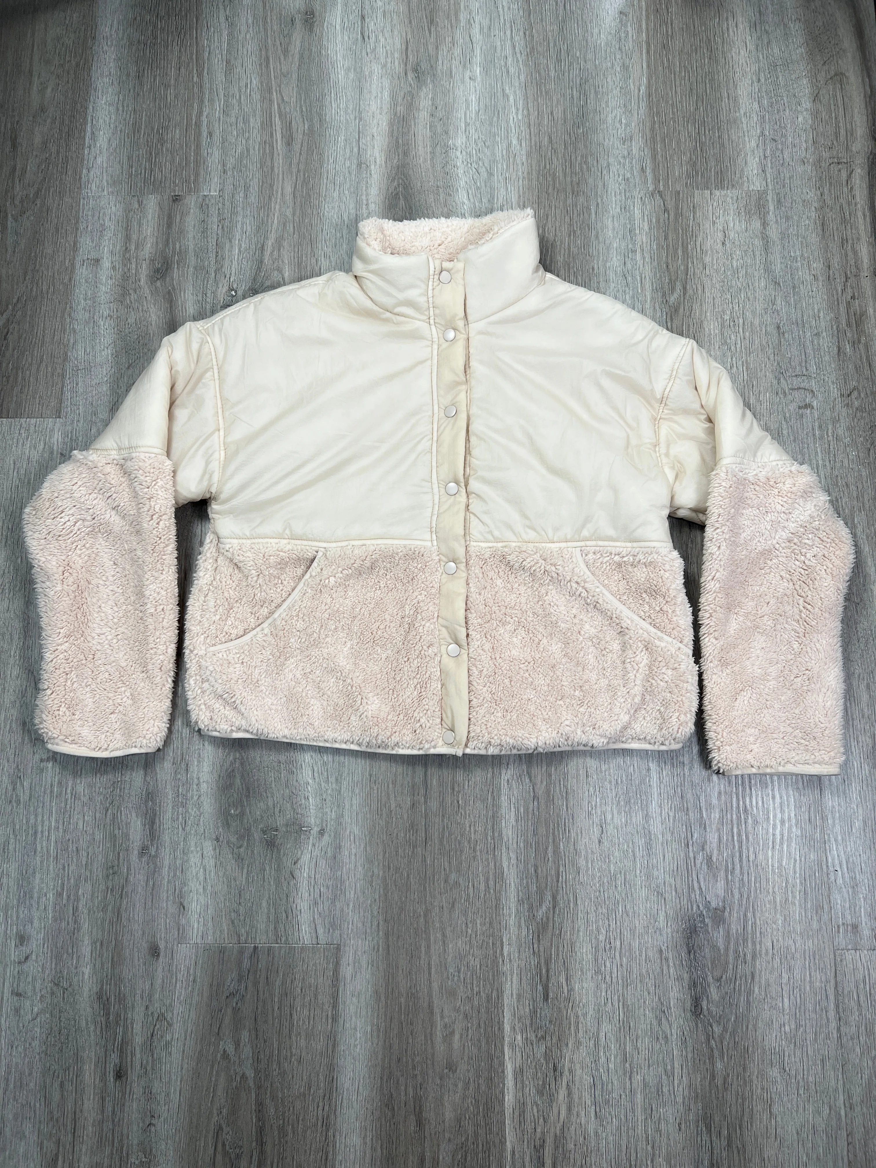 Coat Faux Fur & Sherpa By Thread And Supply In Cream, Size: L